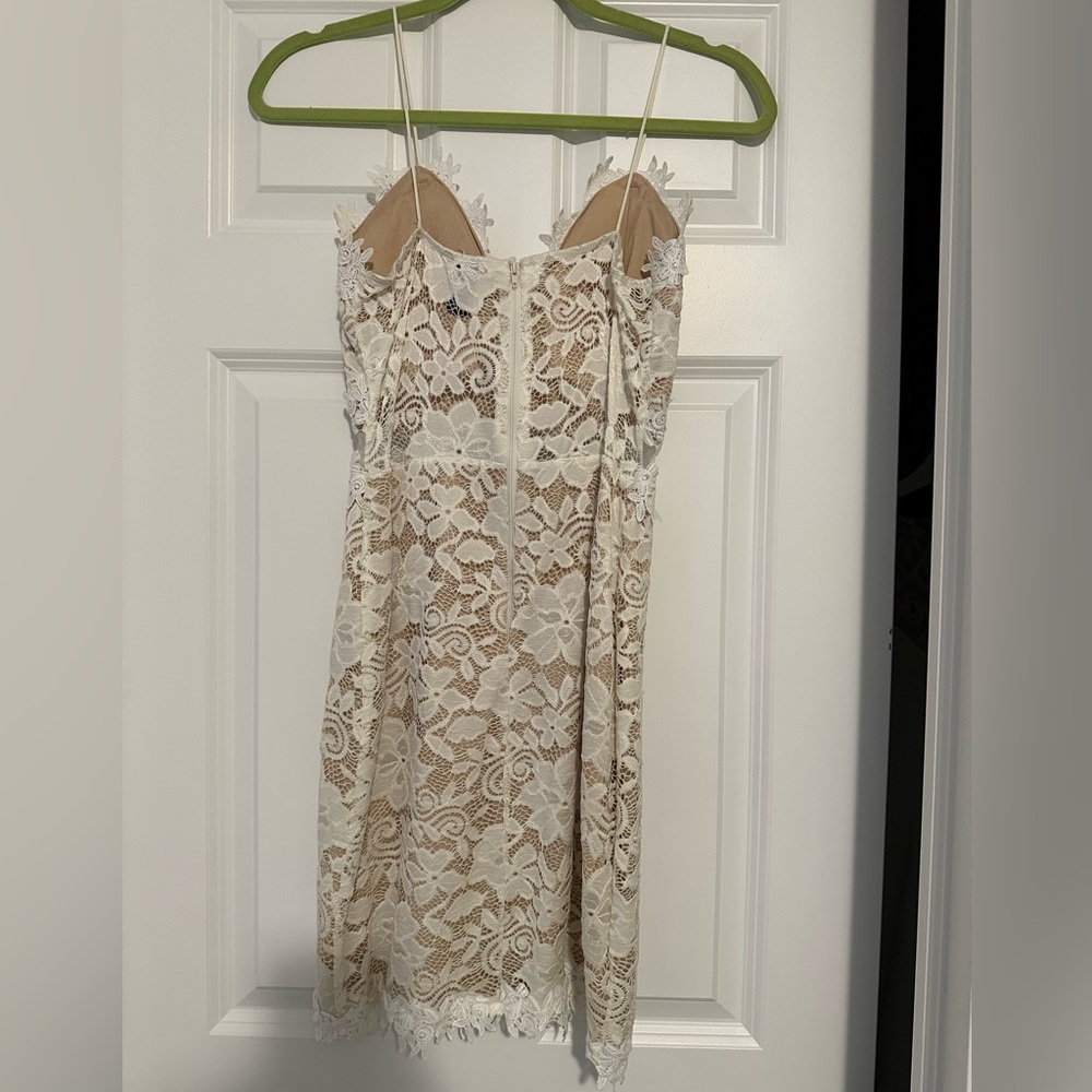 Windsor White Lace Dress - Picture 2 of 4